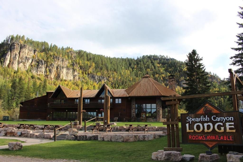 Spearfish Canyon Lodge Main image 1